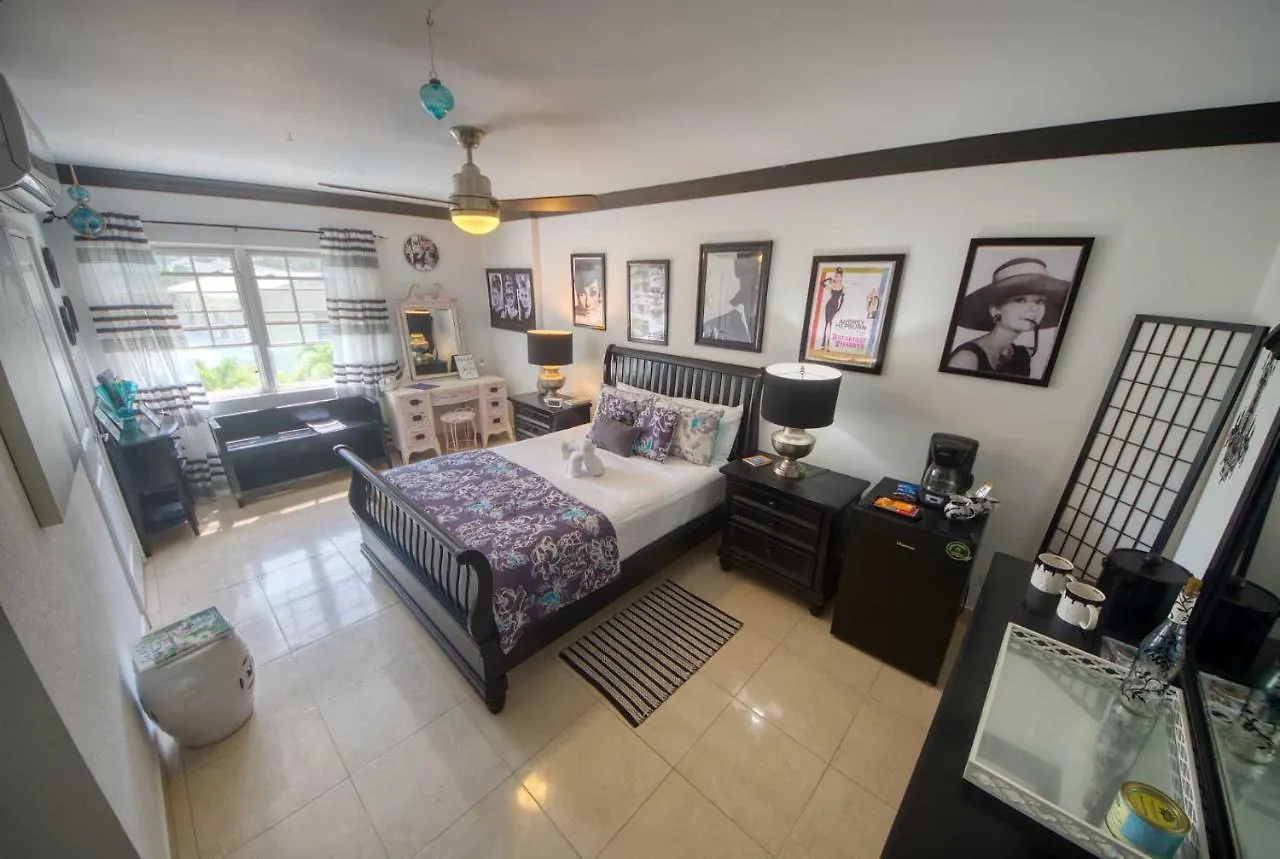 ***  Hidden Gem Barbados Bed & Breakfast Christ Church Barbados